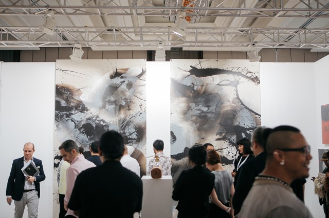 art-stage-jakarta-2016_general-fair-view-2-jpg-image-courtesy-of-art-stage-jakarta-2016