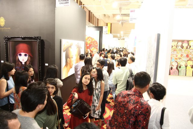 huge-crowds-at-bazaar-art-jakarta-2016-image-courtesy-baj-2016