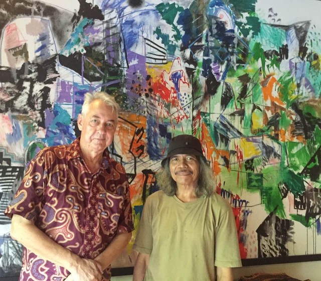 Art patron Colin McDonald with Made Budhiana