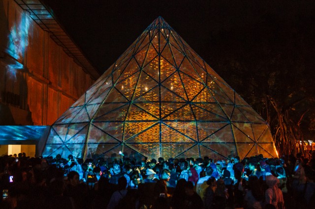 ARTJOG 2018_Facade and Opening Crowd