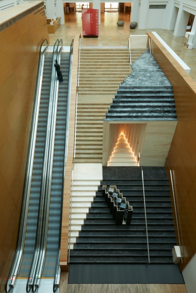 Black—Hut, Black—Hut, 2019 Boedi Widjaja Image courtesy of Boedi Widjaja &amp; 2019 Singapore Biennale #5